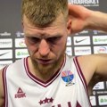 Stvarno, a što mi pričamo na engleskom?
