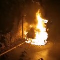(Video) Drama u Valjevu: Izgoreo automobil u Karađorđevoj ulici