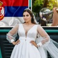 Užice ovo ne pamti! Lepa mlada stigla na venčanje kamionom, pa zagrmeli trubači, snimak oborio internet!