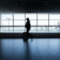 Pucnjava na jednom od najvećih svetskih aerodroma: Carinik pucao u vozača "mercedesa", putnici u šoku