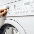 8 ciklusa pranja u mašini za koje stručnjaci za veš kažu da ne treba da ih ignorišete