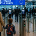 Ovo ees pravilo ne važi za sve! Putnici idu na slikanje lica, skeniranje prstiju, ali jedna grupa građana ne daje otiske: Evo…