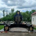 Uklonjen spomenik sa ustaškim simbolima u Modranu kod Dervente