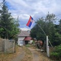 Radovan kupio novu zastavu, a na poklon dobio još tri