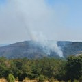 U toku gašenje požara u selu Lukovo