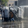 Sukobi na protestima u Tirani: povređena dva policajca i dva demonstranta