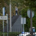 Predao se čovek koji je u centru Varšave pretio bombom