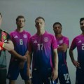 Raskida se najduža saradnja u fudbalu! Nemce obukli u "Barbi" dresove, posle 70 godina ih menjaju