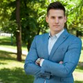 Voditelj hitno operisan Zbog zdravstvenog problema narednih meseci neće moći da radi