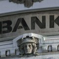 Prekipelo im više od provizija Banke u komšiluku više ne smeju naplaćivati naknade za osnovne usluge; Za penzionere posebne…