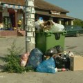 Tenderi se poništavaju, smeće gomila: Problem odvoženja smeća u selima kod Topole bez rešenja