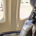Putnik robot zaustavio polazak aviona na sat vremena