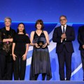 Profesorki Gordani Vunjak-Novaković sinoć u Parizu uručeno prestižno priznanje „L’Oréal–UNESCO Za žene u nauci” za 2026. godinu…