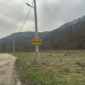 Posle više od tri godine od prvobitnog obećanja, gradonačelnik Kragujevca najavio asfaltiranje puta u Trešnjevaku
