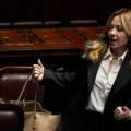 Zabrana burki u učionicama: Italijanska premijerka počela je predizbornu kampanju najavom zakonskih rešenja oko kojih je bilo…