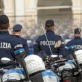 Filmska pljačka u Milanu: Lopovi kroz rupu u zidu picerije upali u banku, odneli 160.000 evra