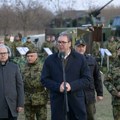 Vučić: Zastava oružje baza za naoružanje Vojske Srbije