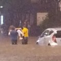 Potop u Beogradu, ljude izvlačili iz poplavljenih automobila