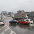 Sudar više vozila kod Metroa