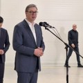 Vučić: Nadam se da će šatori ispred parlamenta biti sklonjeni do Nove godine