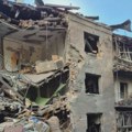 (Foto) Dramatične slike iz Zaporožja: Rusi razorili stambenu zgradu, raste broj mrtvih