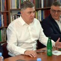 Milanović kritikovao Plenkovića što je u Parizu sedeo iza Vučića