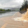 Poplave u Napulju i Brindiziju, zatvorene škole u 46 opština