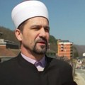 Ološ se okuplja oko crkve Skandalozne uvrede hodže iz Srebrenice nakon okupljanja vernika ispred SPC (foto)
