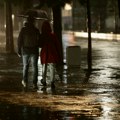 Najnovije RHMZ upozorenje: Večeras se kiša i pljuskovi "sele" po Srbiji, na udaru su ovi delovi zemlje