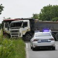 Tri osobe povređene u sudaru kamiona i autobusa kod Kraljeva: U bolnici završila oba vozača i putnica, na licu mesta…