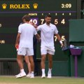 Šmekerski potez Italijana na Vimbldonu: Novak imao šokantan pad, svi bili u šoku, odličan gest prema Đokoviću