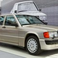Na prodaju Mercedes-Benz 190 E 2.3-16 koji je bio u vlasništvu Ajrtona Sene