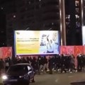 Tenzije u Podgorici: Maskirani mladići izašle na ulice, uzvikuju "Turci napolje" (VIDEO)