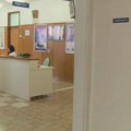 Najmanje 26 zdravstvenih ustanova u Srbiji već godinama ima blokirane račune, ali uprkos tome rade