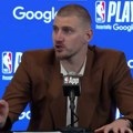 Jokić čuo srpski, odmah podigao pogled i prst: Nije ni čekao kraj pitanja, odmah odgovorio novinaru
