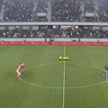 Finale Kupa Srbije kasnilo, pa počelo minutom ćutanja