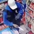 Upao u radnju i nožem pretio radnici, pa je opljačkao: U Novom Sadu uhapšen razbojnik (41)! Nadzorna kamera snimila dramu -…