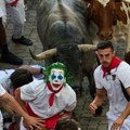 (Foto) Bikovi proboli muškarca (30) rogovima u Španiji, devetoro povređenih