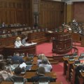Skupština: Orlić isključio mikrofon Robertu Kozmi
