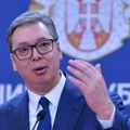 „Vi ste stub porodice i države“: Vučić čestitao 8. mart