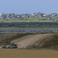 Zvaničnici UN optužili Izrael da blokira distribuciju pomoći u Gazi: "Na severu enklave vlada glad, a prelazi na jug"