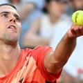 Srpski teniser Laslo Đere eliminisan na startu turnira u Istbornu
