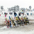 “Omiljeni sport u Srbiji je čekanje u redovima”: Snimci koji pokazuju da je ove zime gužva na Zlatiboru dobila sasvim…