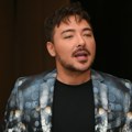 Milan Stanković neprepoznatljiv Pevač se povukao, pa šokirao ponašanjem, evo šta je radio misleći da ga niko ne snima!