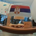Трка за оверу потписа у 10 општина пред локалне изборе: Опозиција тврди да нема равноправних услова (ВИДЕО)