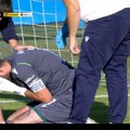 Bruka u Novom Pazaru: Prekinut meč, navijači povredili golmana (foto)
