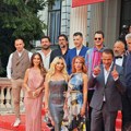 FOTO Premijera ostvarenja „Megdan: Između vode i vatre“ održana u Sarajevu: Crvenim tepihom prošetala ekipa filma