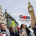 Propalestinski marš u Londonu, policija uhapsila dvojicu kontrademonstranata