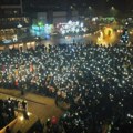 Studenti, učenici i građani u Leskovcu pružili podršku prosvetarima (video)