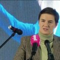 Brnabić na tribini Srpske napredne stranke: Za opoziciju u Srbiji nije opcija da narod kaže šta misli